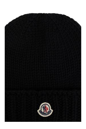 black wool beanie MONCLER KIDS | J29543B00026M1172999